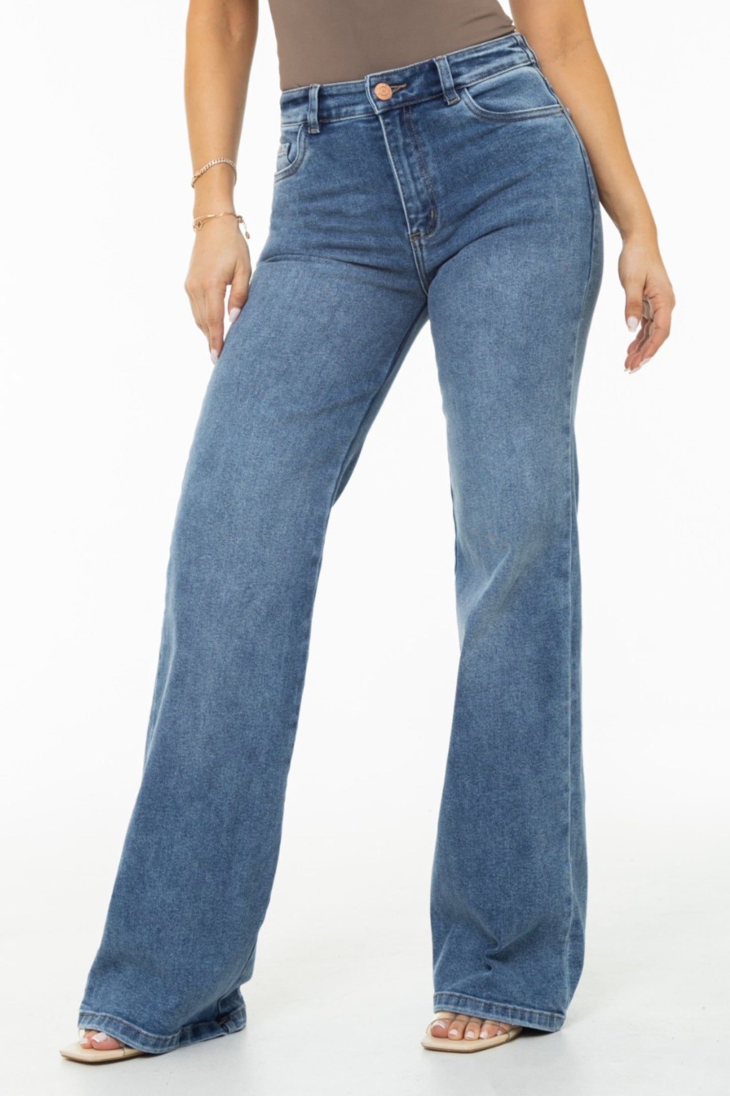 Jean Wide Leg Stretch Tono Medio REF 125428