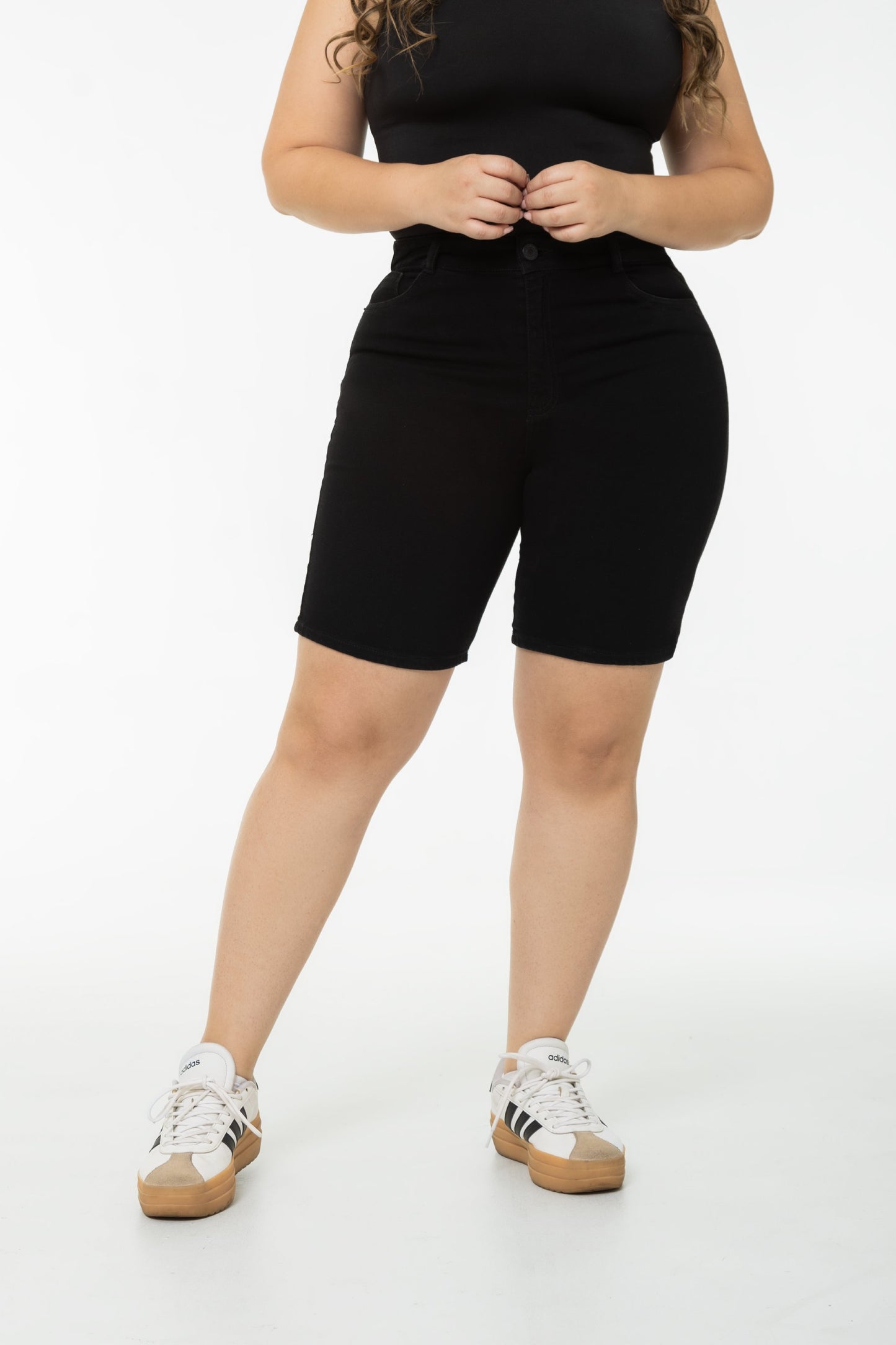 Bermuda Stretch Negra REF 225406 Plus