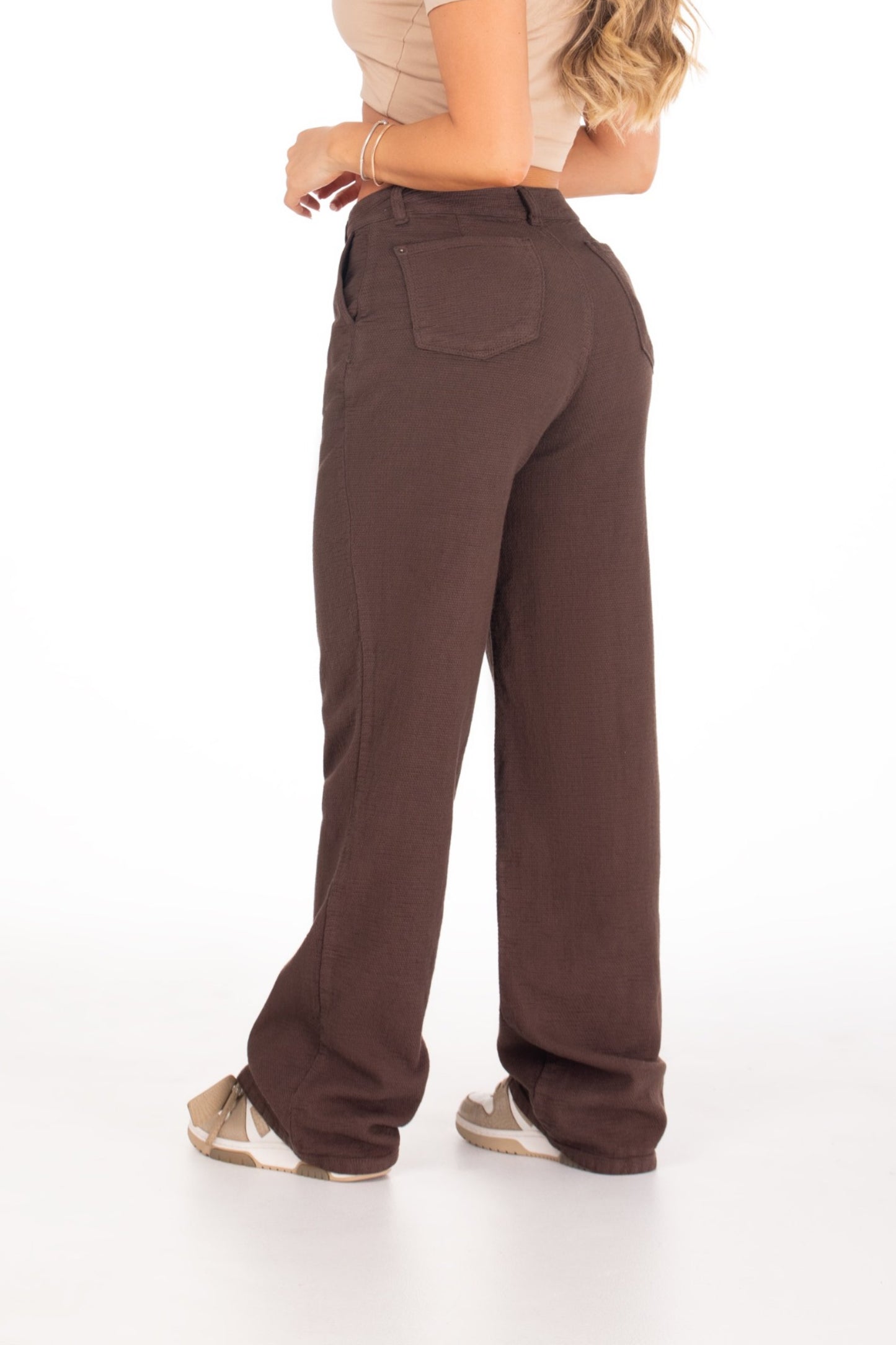 Jean Wide Leg Rígido con Textura Café REF 125208