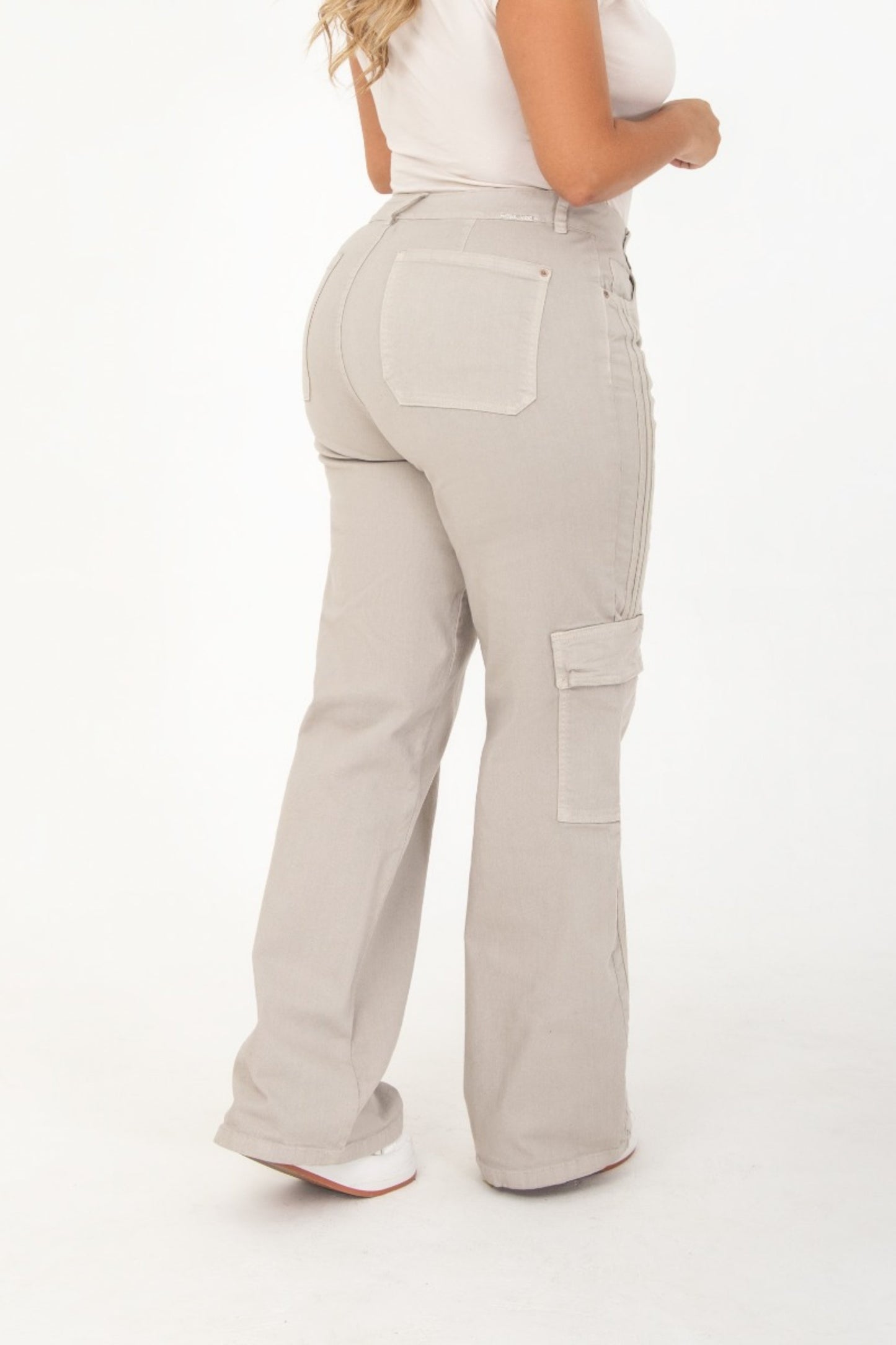 Jean Cargo Con Hiladilla Lateral Stretch Beige REF 225101 Plus