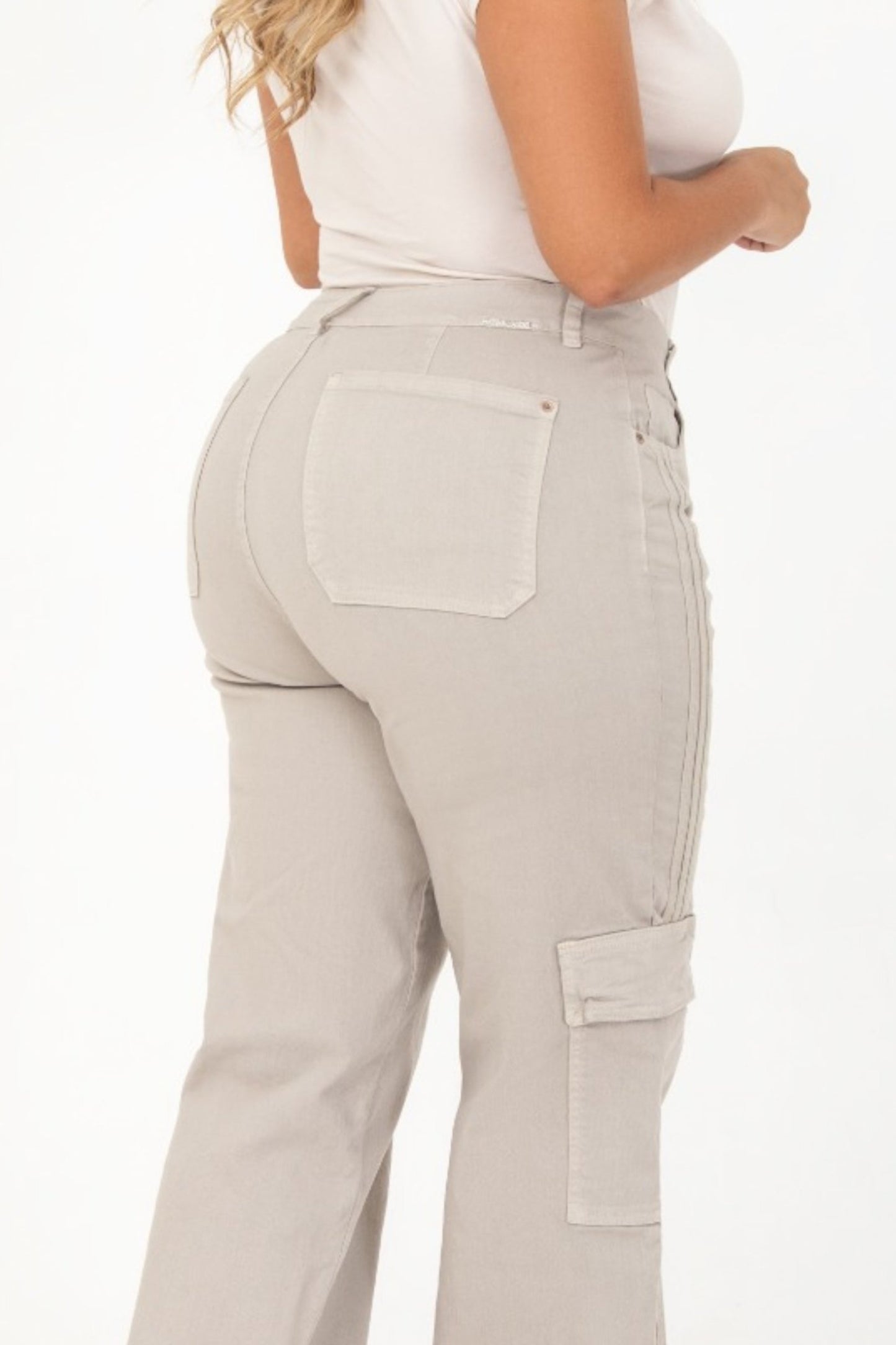 Jean Cargo Con Hiladilla Lateral Stretch Beige REF 225101 Plus