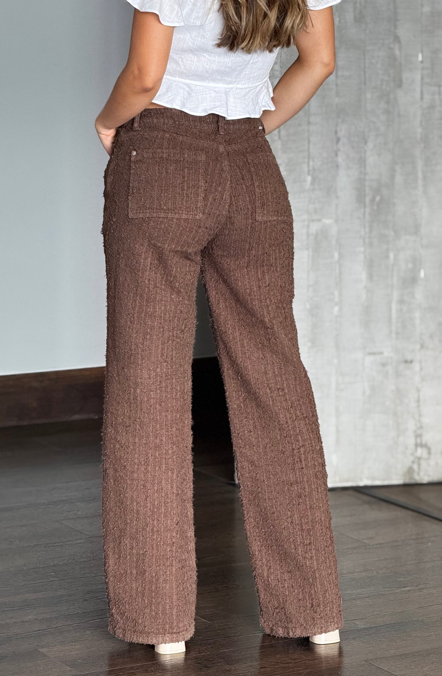 Jean Wide Leg Texturizado Rígido Café REF 125303