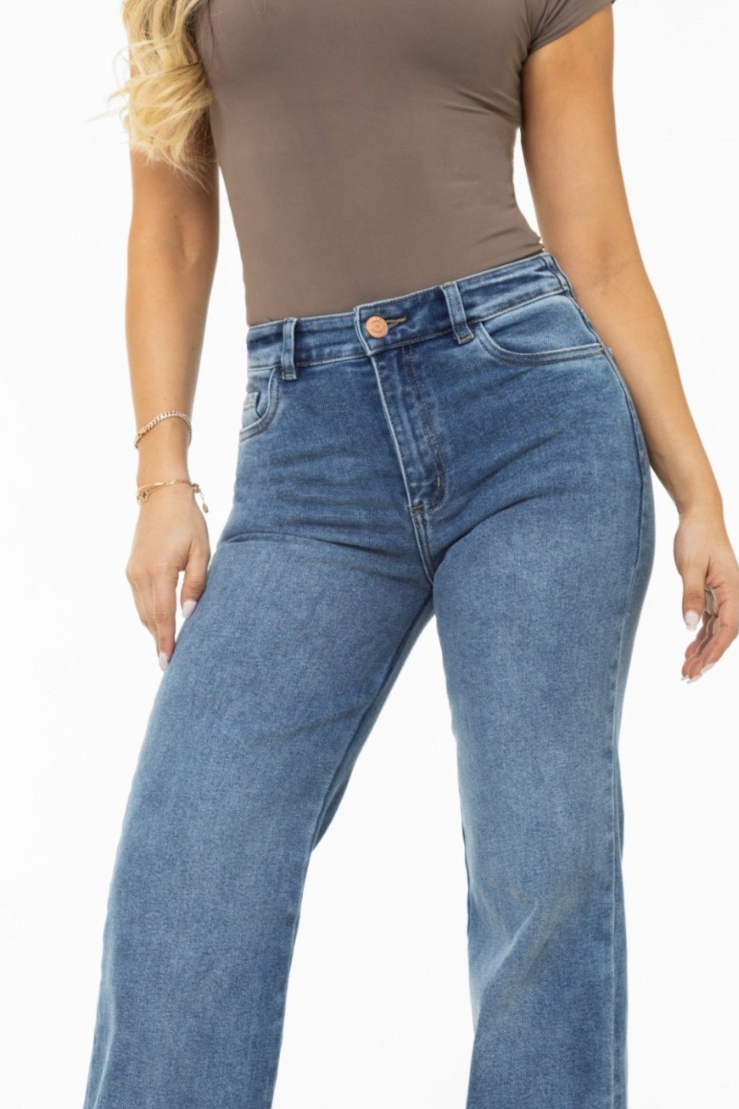 Jean Wide Leg Stretch Tono Medio REF 125428
