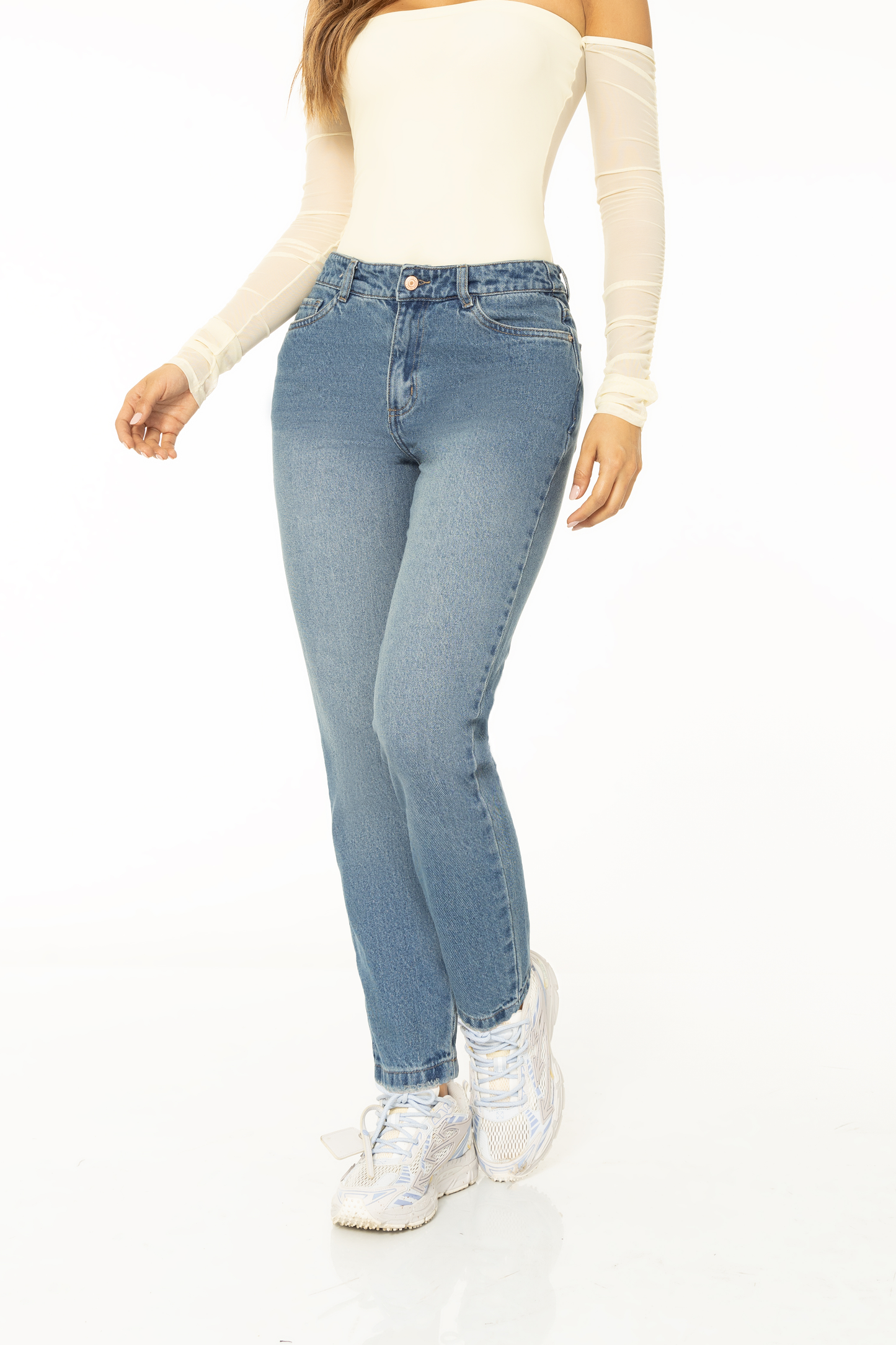 Jean Mom Fit Rígido Azul Medio