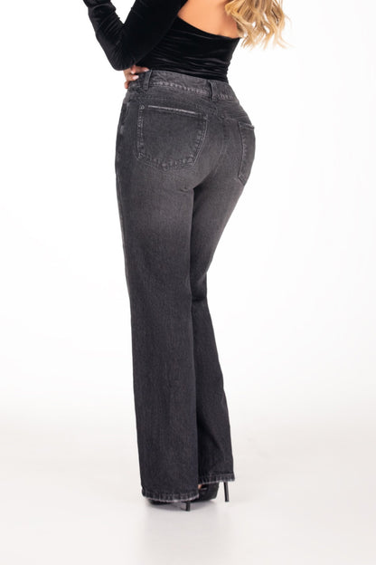Jean Straight Leg Mom REF 125226