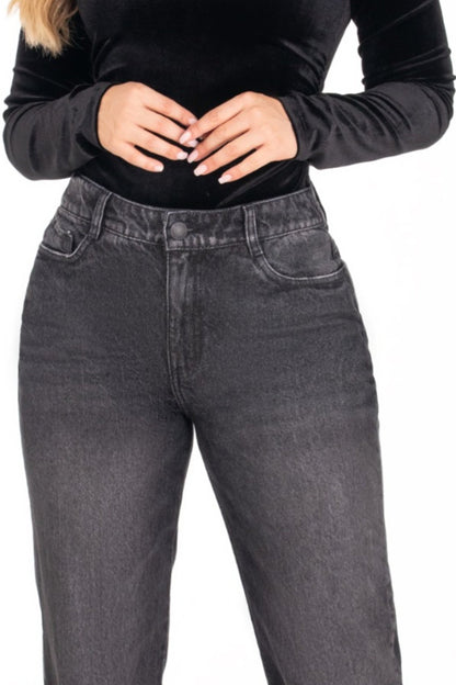 Jean Straight Leg Mom REF 125226