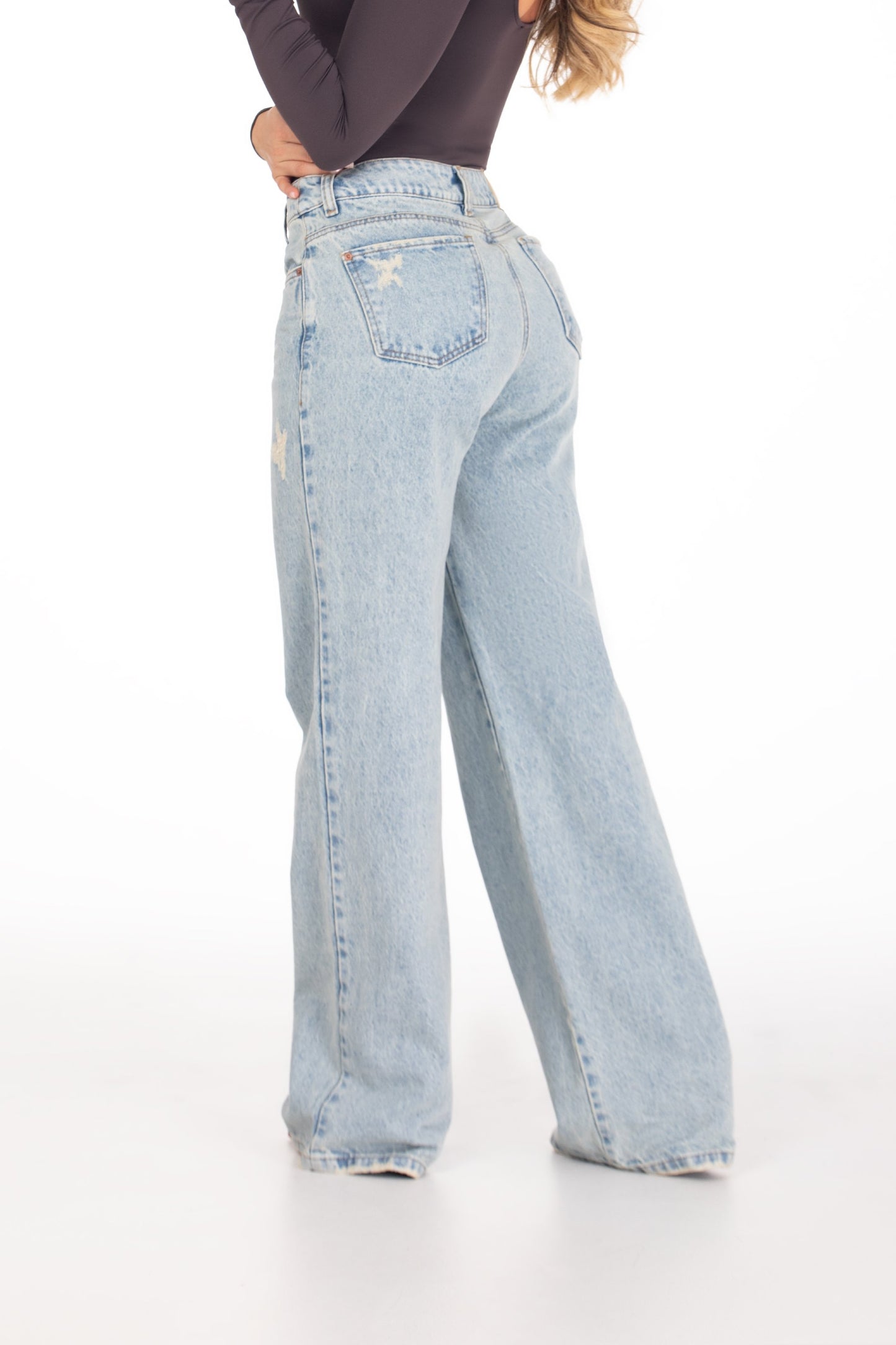 Jean Wide Leg Rígido Azul Claro REF 125201
