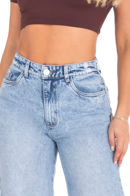 Jean Wide Leg Rigido Con Rotos Azul Claro REF 125231